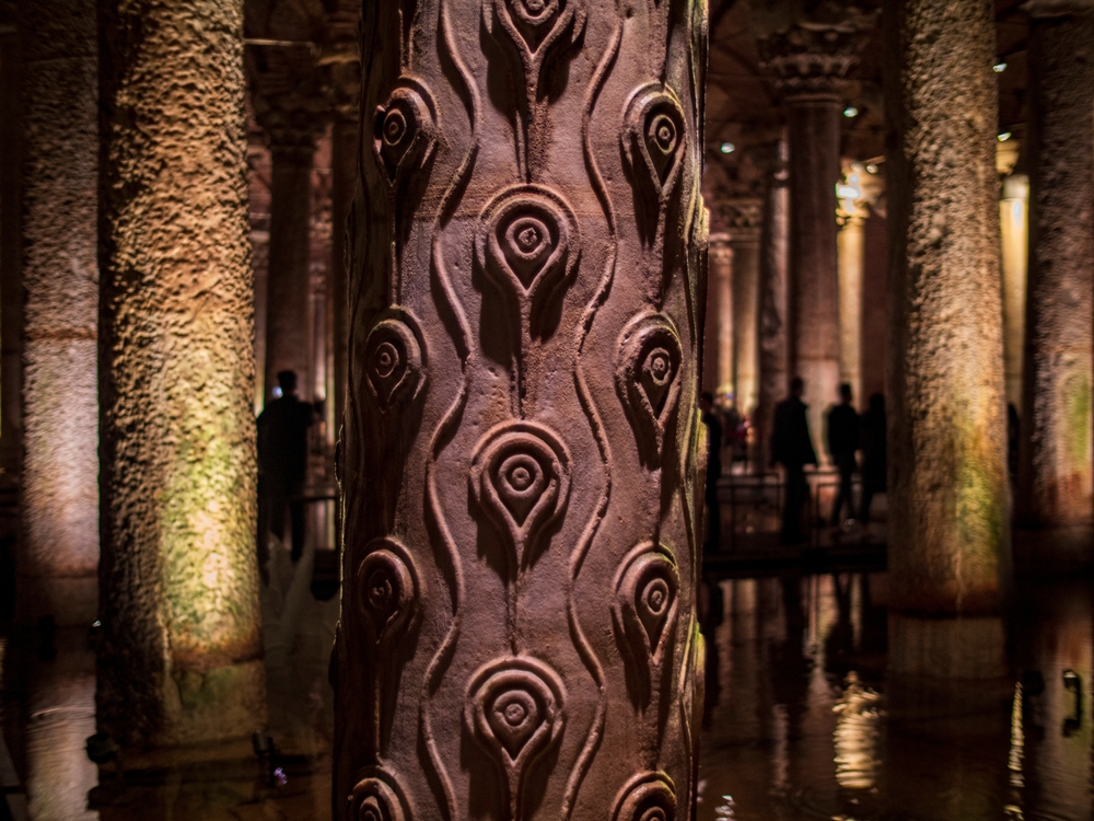 The Hen's Eye column in the Basilica Cistern features teardrop-shaped engravings on its marble surface.